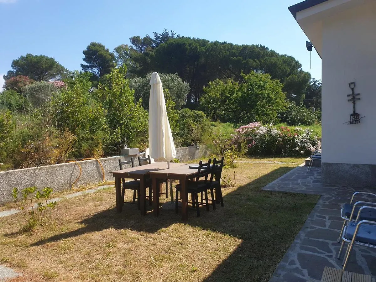 La Casa Di Artemide Affittacamere Le Venelle Rio dellʼElba